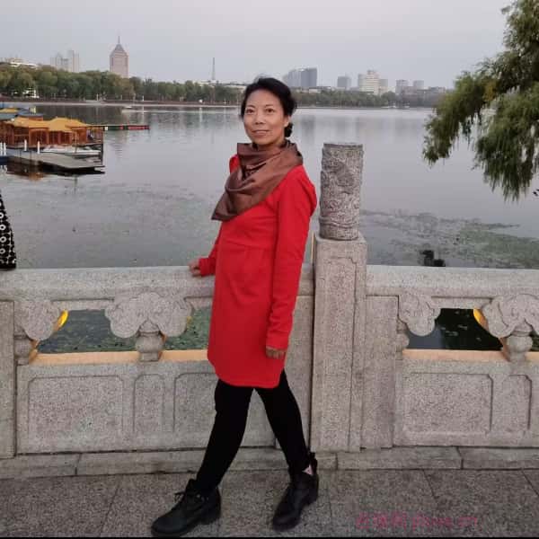吉林51岁单身美女真诚找对象-南京征婚网