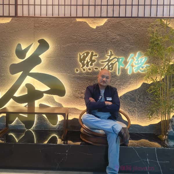 广东35岁单身帅哥真诚找对象-南京征婚相亲网