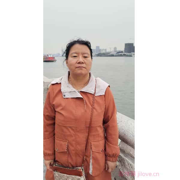 广东40岁单身美女真诚找对象-南京征婚相亲网