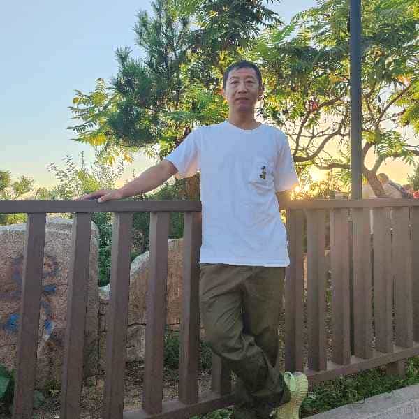 47岁岁辽宁单身帅哥 - 南京吉缘网