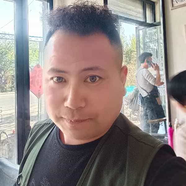 35岁岁山东单身帅哥 - 南京吉缘网