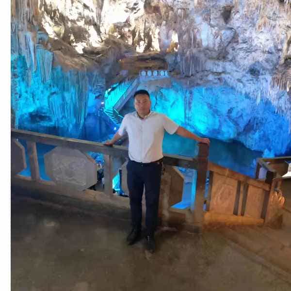 35岁岁云南单身帅哥 - 南京吉缘网