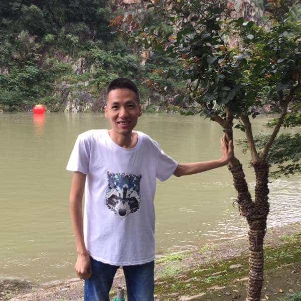 40岁岁湖北单身帅哥 - 南京吉缘网