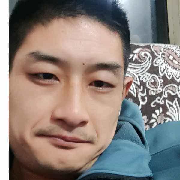 32岁岁湖北单身帅哥 - 南京吉缘网