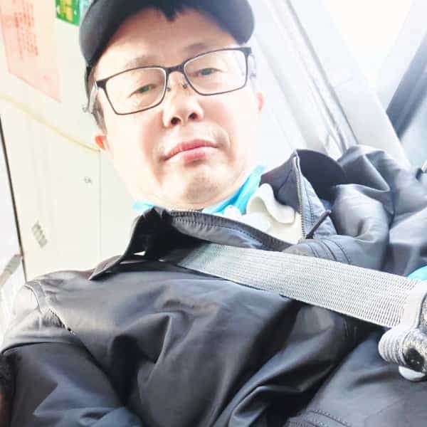 57岁岁上海单身帅哥 - 南京吉缘网
